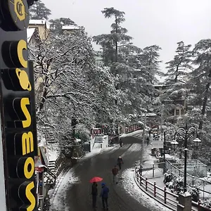 Hotel Cosmos